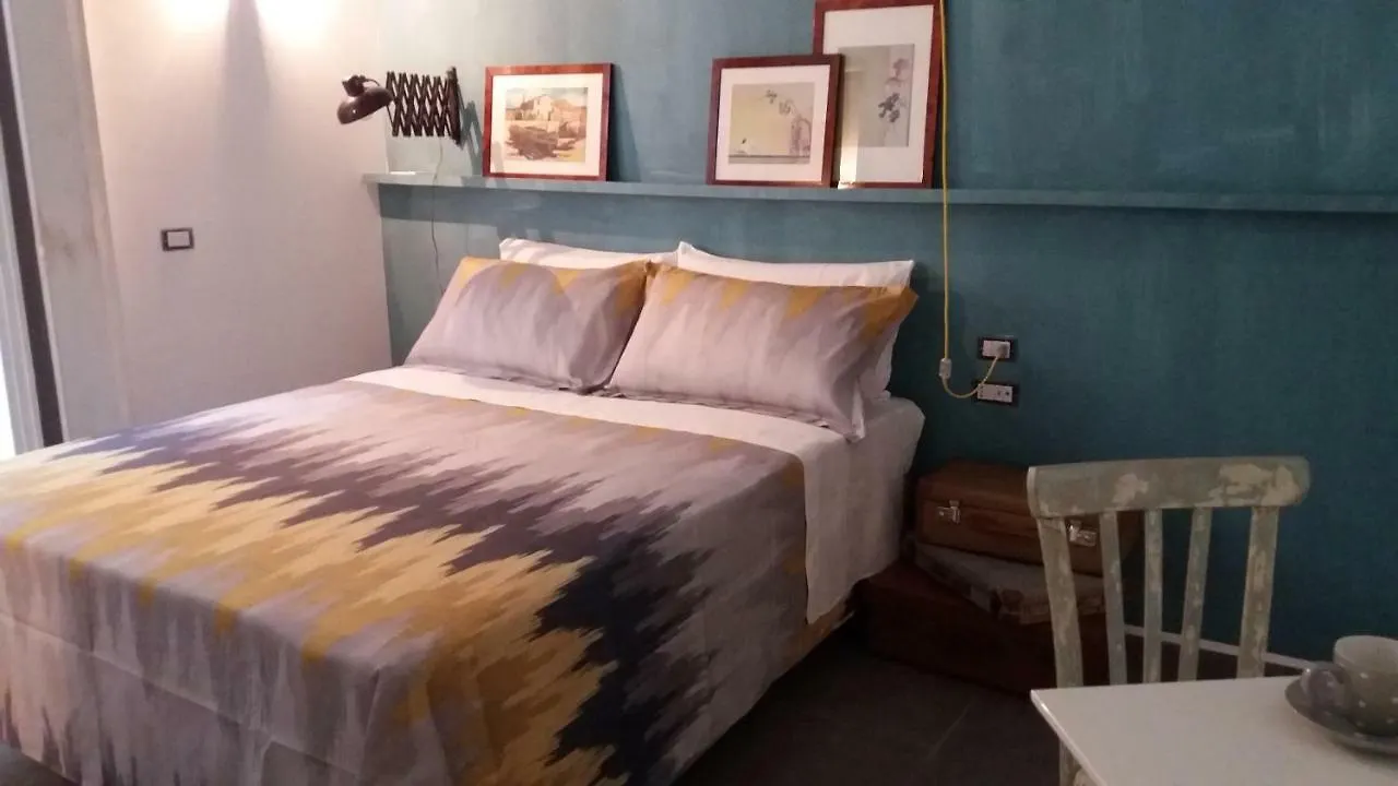B&B Montecalvario 41 Naples Italy