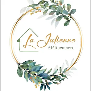 Konukevi La Julienne Ac, Napoli